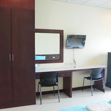 Volinta park apartment Rayong Bagian luar foto