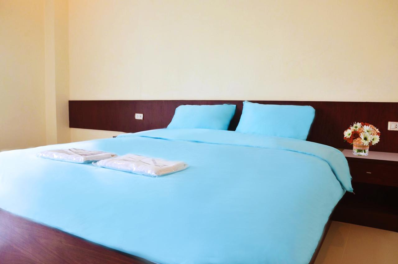Volinta park apartment Rayong Bagian luar foto