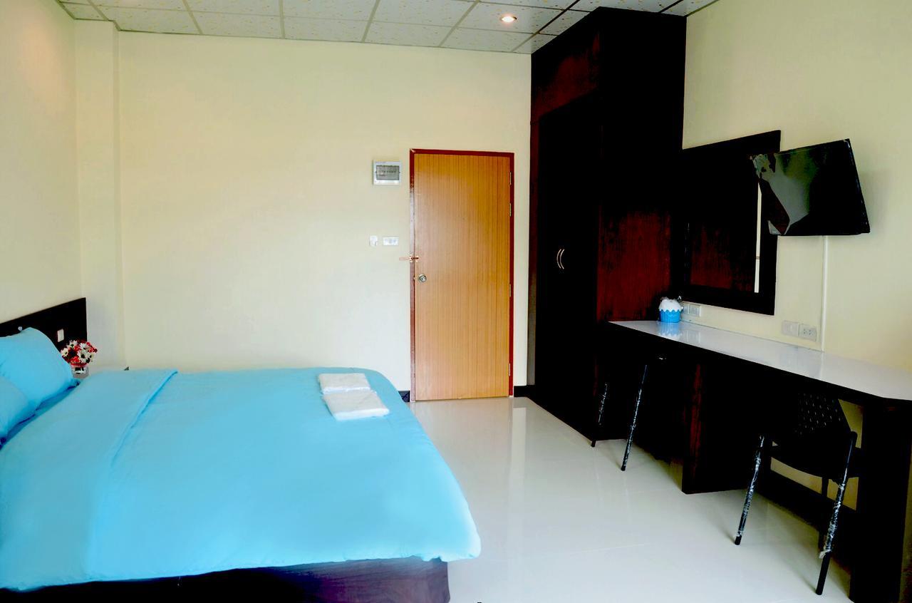 Volinta park apartment Rayong Bagian luar foto