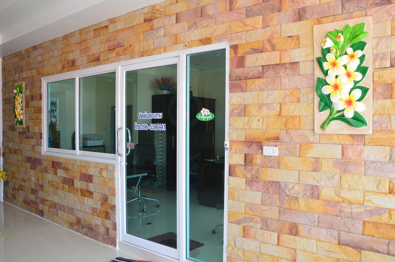 Volinta park apartment Rayong Bagian luar foto
